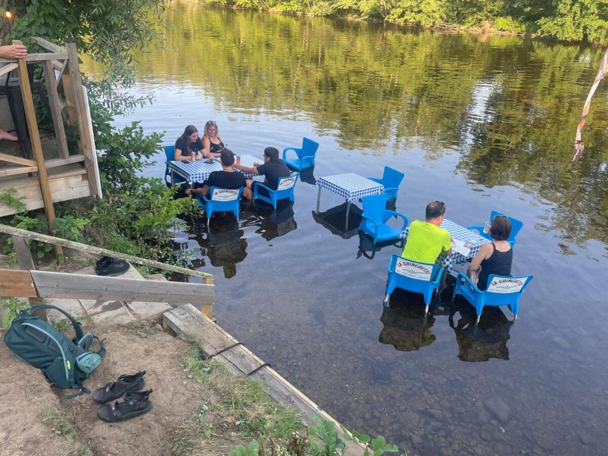 Tonneau Herbergement Insolite Au Camping Des Nieres Ebreuil Экстерьер фото